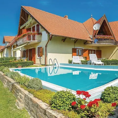 Διαμέρισμα Beautiful In W/ Outdoor Swimming Pool And 1 Bedrooms